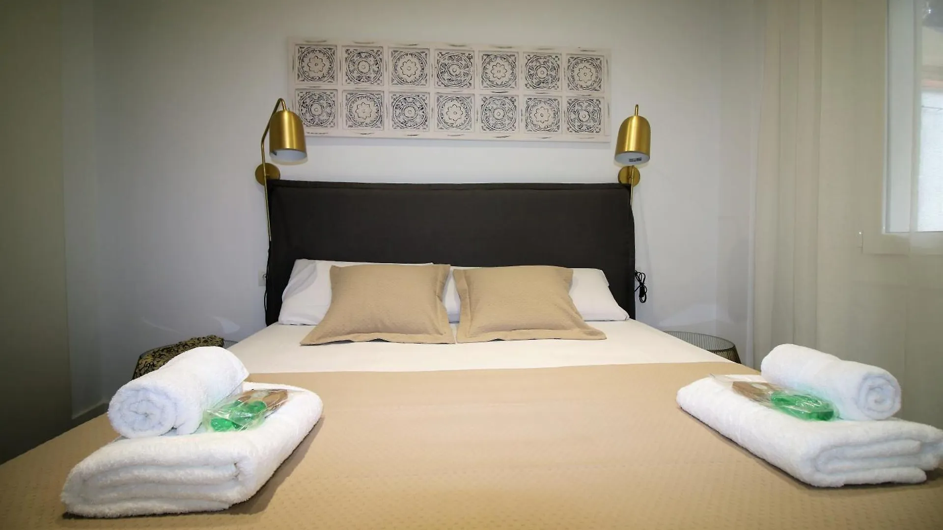 Modern And Equipped Apartment With A Wonderful Terrace Barcelona Spain