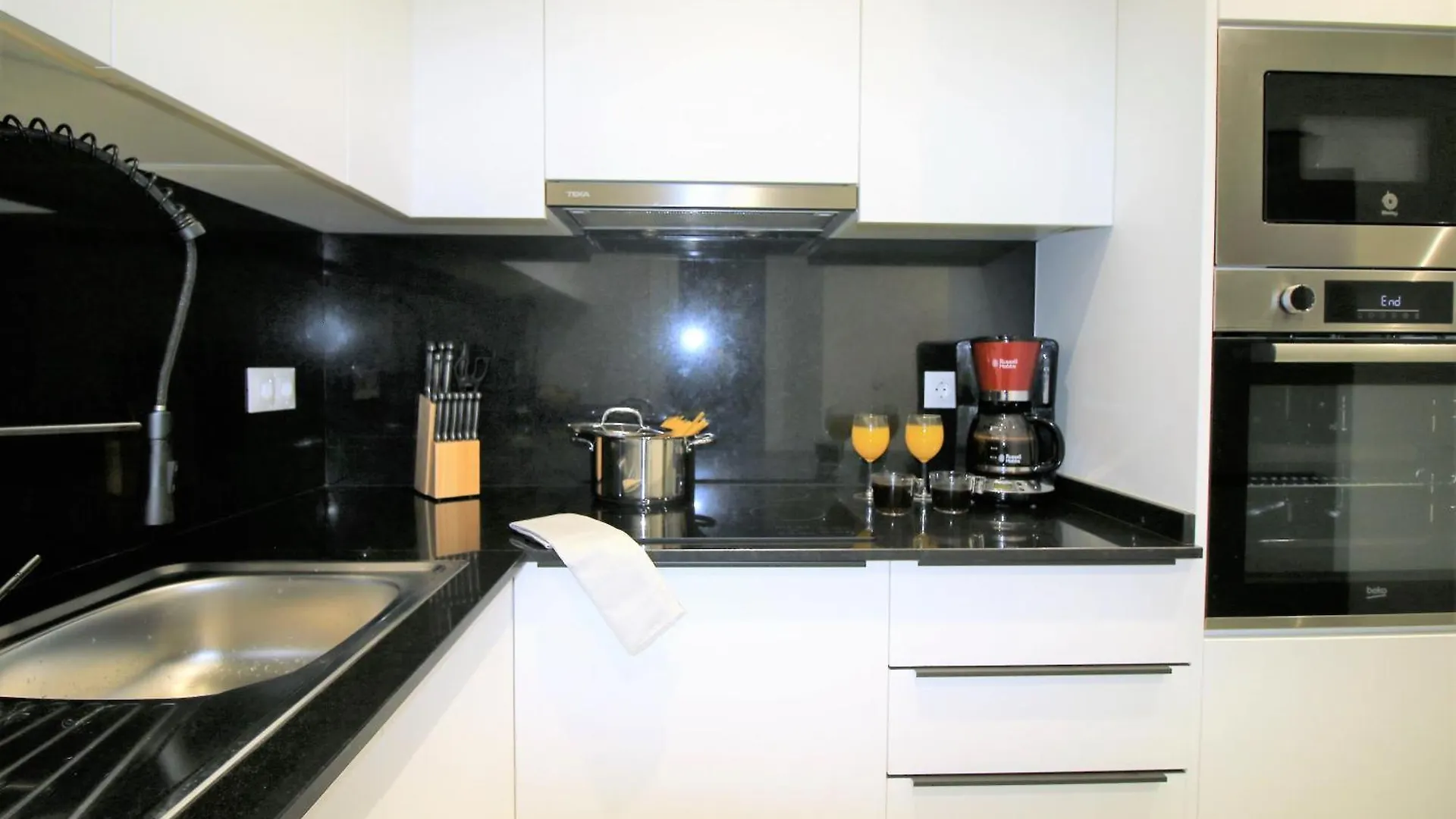 Modern And Equipped Apartment With A Wonderful Terrace Barcelona