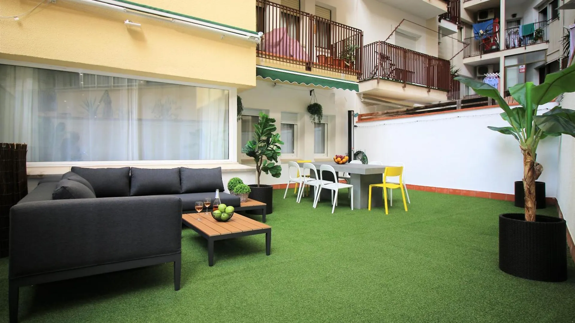 Modern And Equipped Apartment With A Wonderful Terrace Barcelona